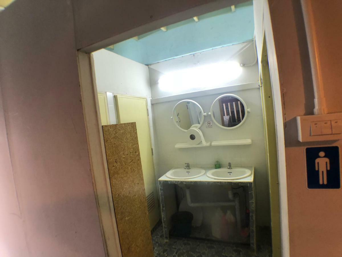 Smart Hostel Chiang Mai Buitenkant foto